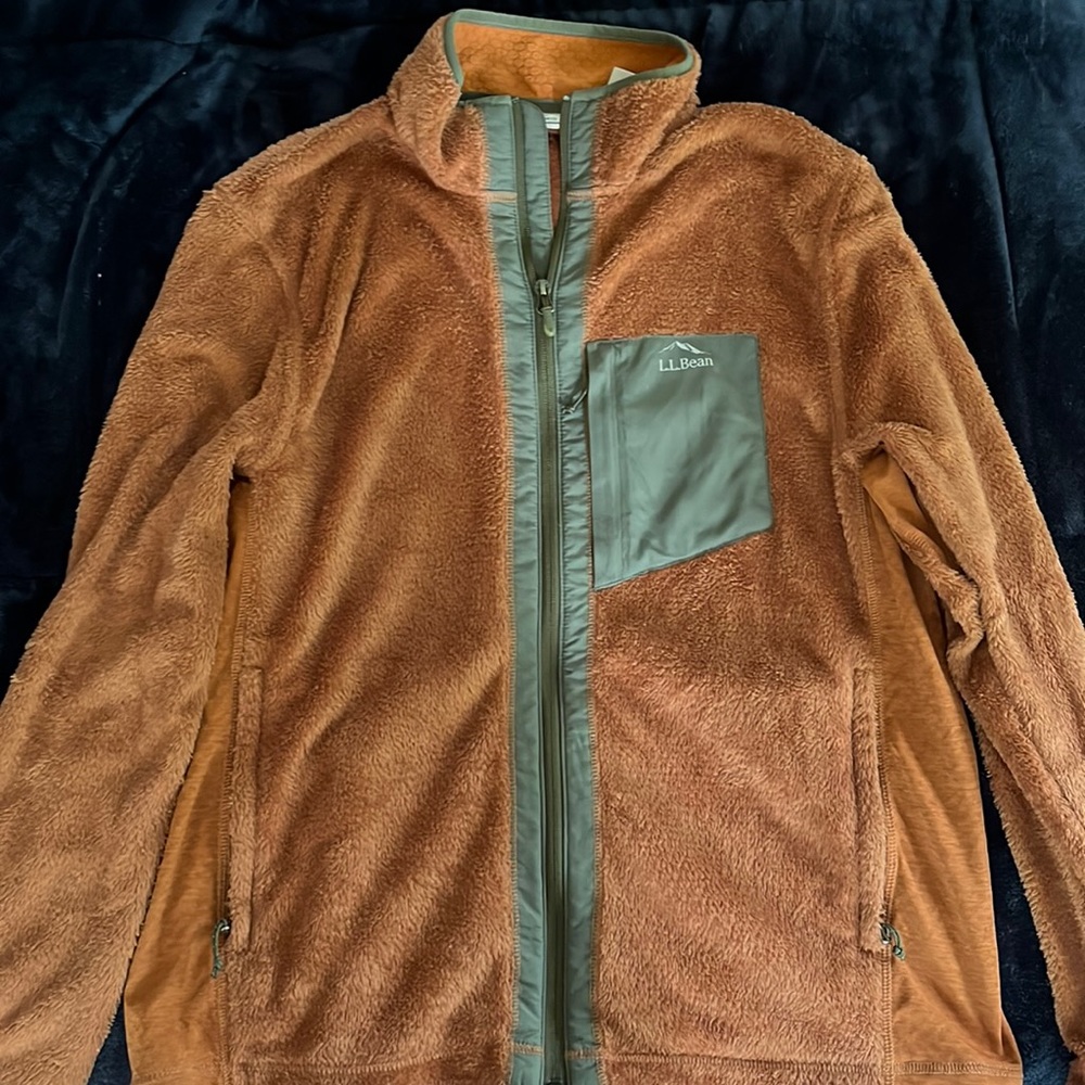 L.L Bean fuzzy vip up fleece